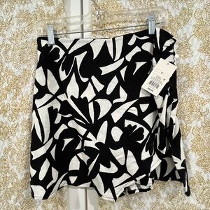 Black and White Abstract Skort